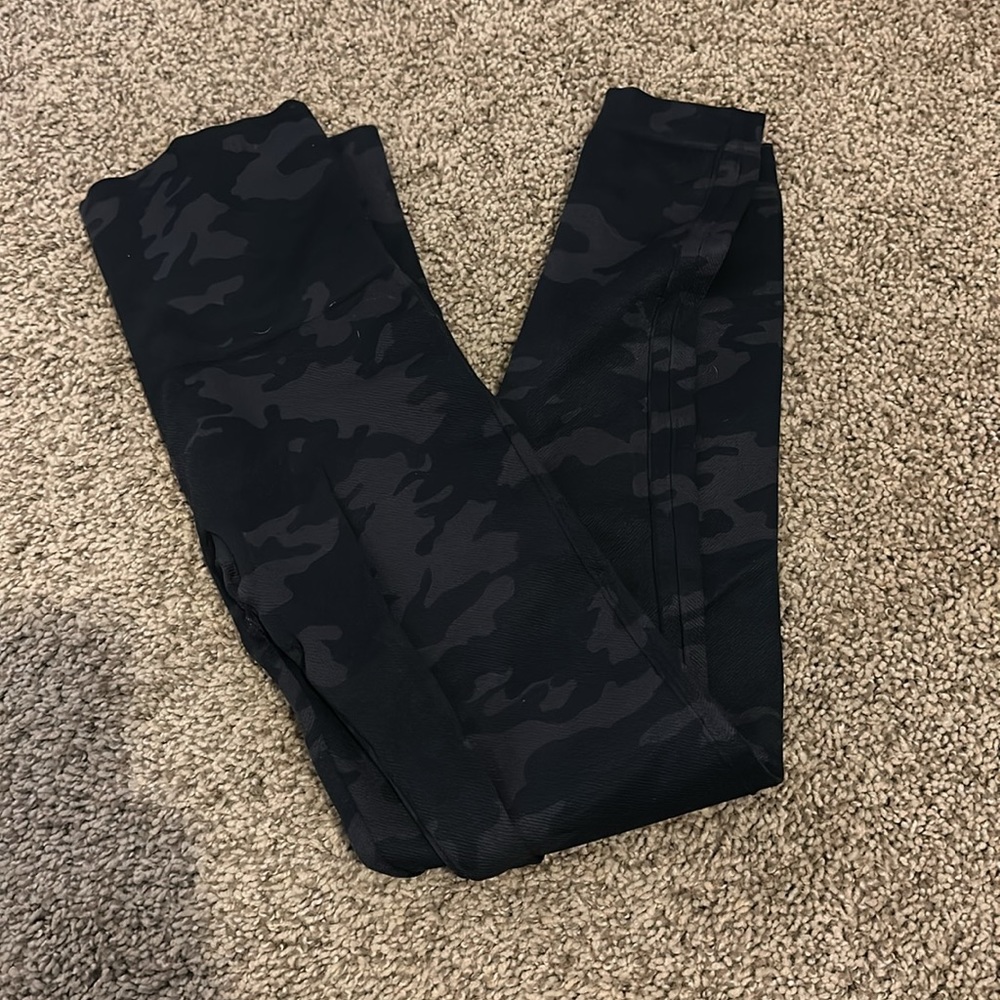 Spanx seamless leggings, black/gray camo print - xs